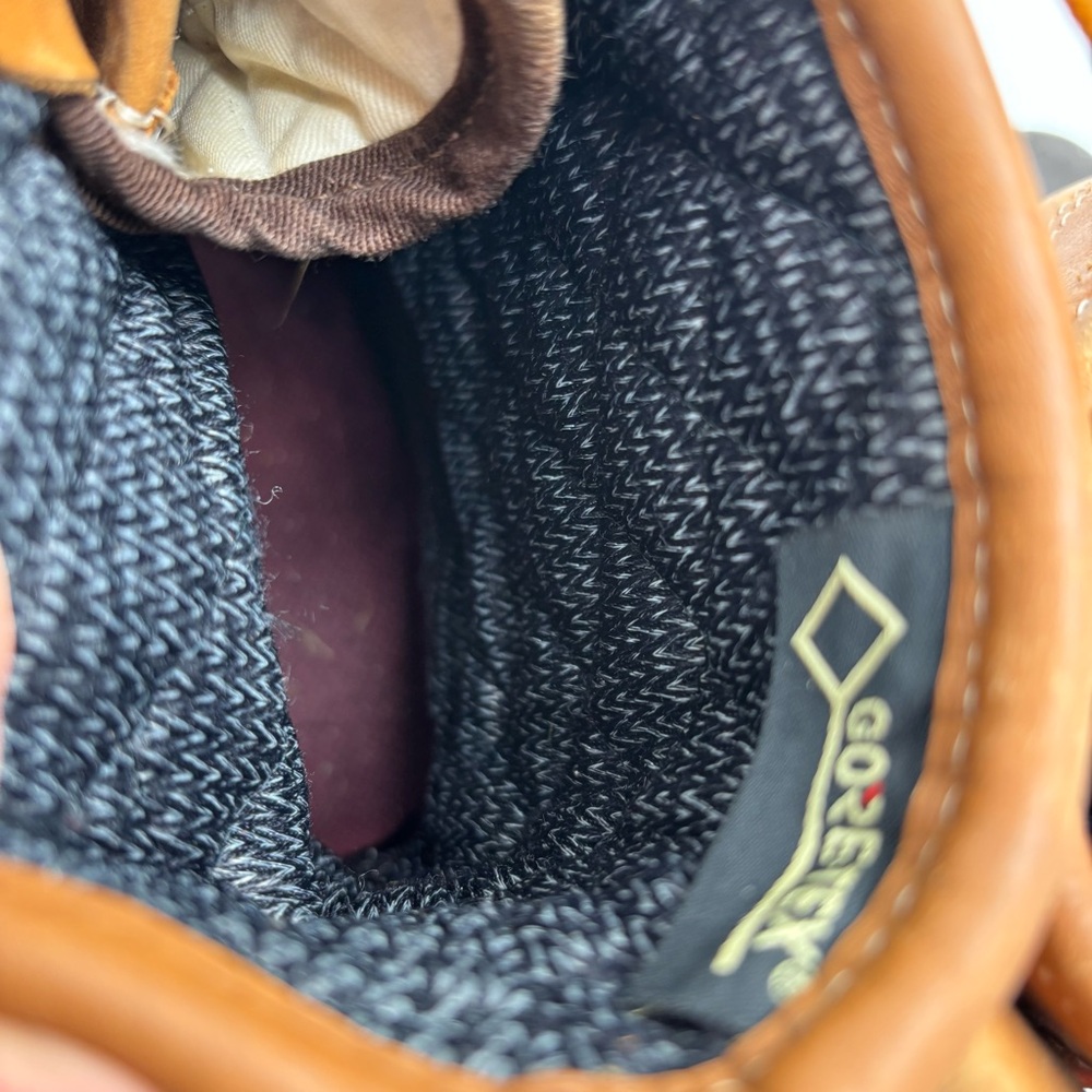 L.L. Bean Men’s 9 Brown Leather GoreTex Insulated Duck Boots - Picture 5 of 9